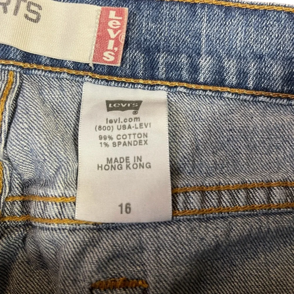 Levi’s 515 Denim Shorts Size 16 Blue Mid Rise Jean Shorts Casual Summer